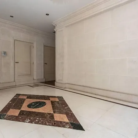 Luxuriousflat#victorhugo#trocadero#vieweffeiltower *