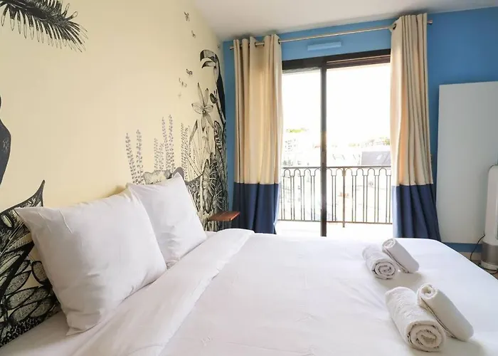 Luxuriousflat#victorhugo#trocadero#vieweffeiltower شقة