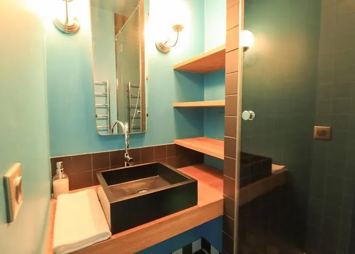 Luxuriousflat#victorhugo#trocadero#vieweffeiltower شقة باريس