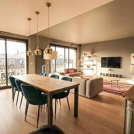 Luxuriousflat#victorhugo#trocadero#vieweffeiltower パリ